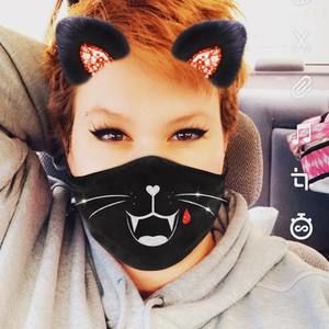 Meet your Posher, Sandra